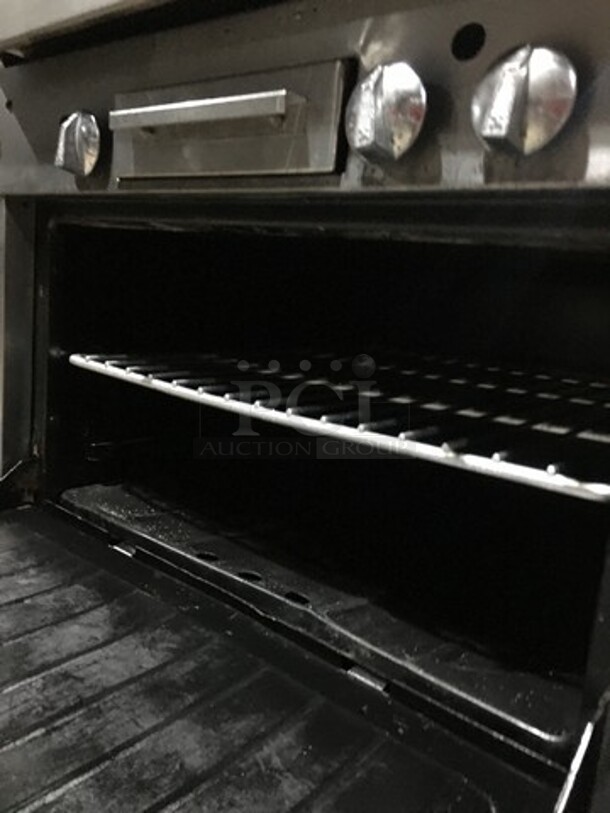 Nice! Jade Range Natural Gas Powered Upright Char Broiler Grill! With Double Oven! All S.S. Body!  - Image 6 of 9