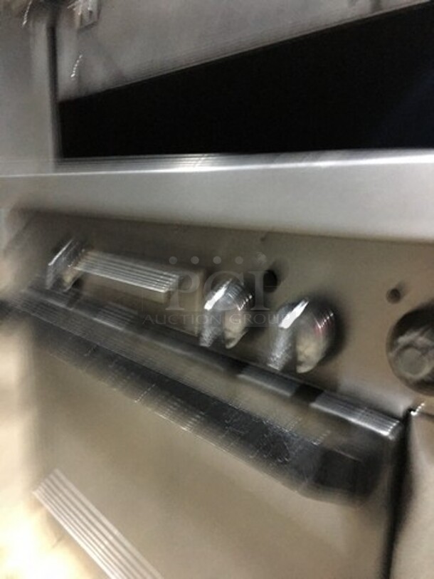 Nice! Jade Range Natural Gas Powered Upright Char Broiler Grill! With Double Oven! All S.S. Body!  - Image 8 of 9