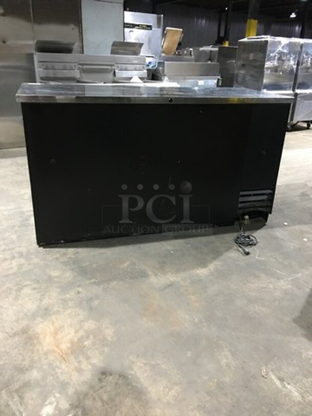 True 2 Door Refrigerated Bar Back Cooler Merchandiser! Model TBB3G Serial 6649368! 115V 1 Phase! - Image 3 of 9