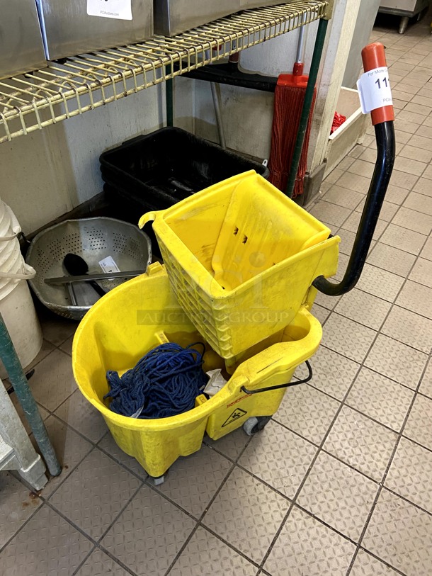 Mop Bucket and Ringer - Image 1 of 2