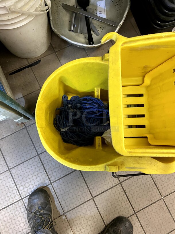 Mop Bucket and Ringer - Image 2 of 2
