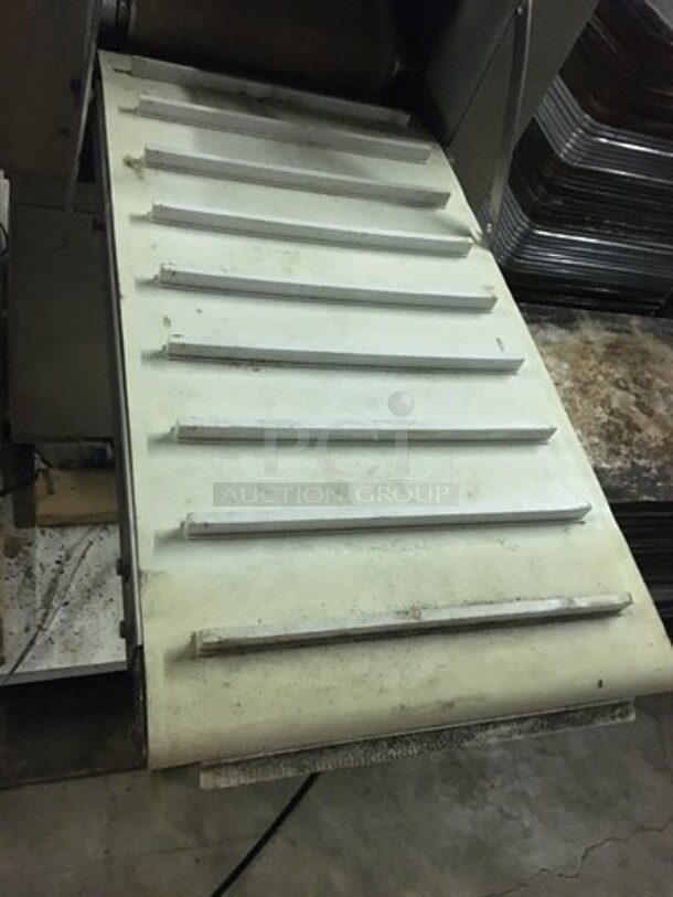 Teknoservice Commercial Floor Style Portion Dough Sheeter Machine! With Foot Pedals! Model 00041AVV! 220V! Not Tested! - Image 9 of 12