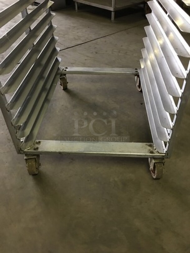 Commercial Pan Transport Rack! Holds Full Size Trays! On Casters! - Image 4 of 4