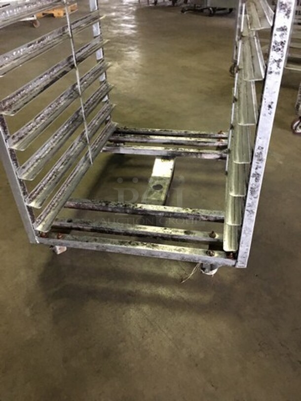 Commercial Pan Transport Rack! Holds Full Size Trays! On Casters! - Image 4 of 4