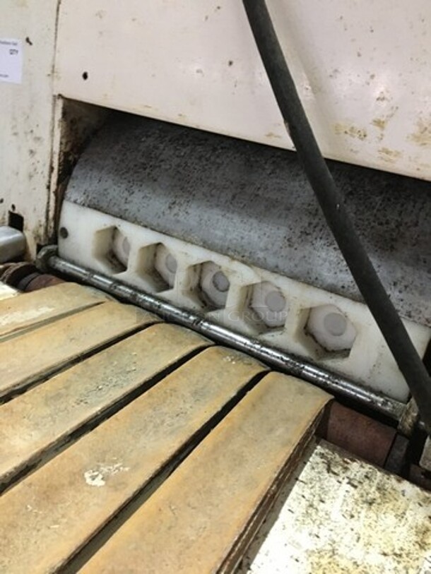Konig Commercial Floor Style Heavy Duty Dough Divider/Rounder! Model T5S! Not Tested! - Image 6 of 10