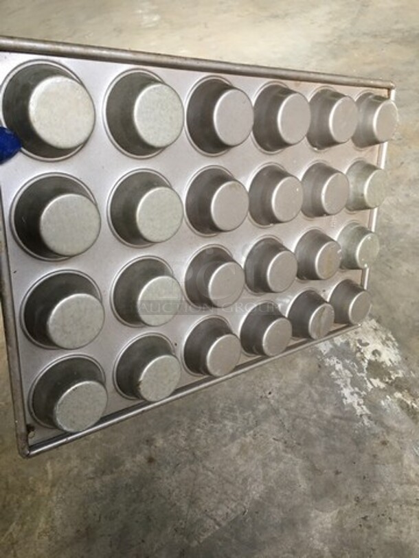 24 Hole Muffin/Cupcake Baking Pan! 13 X Your Bid! - Image 4 of 6