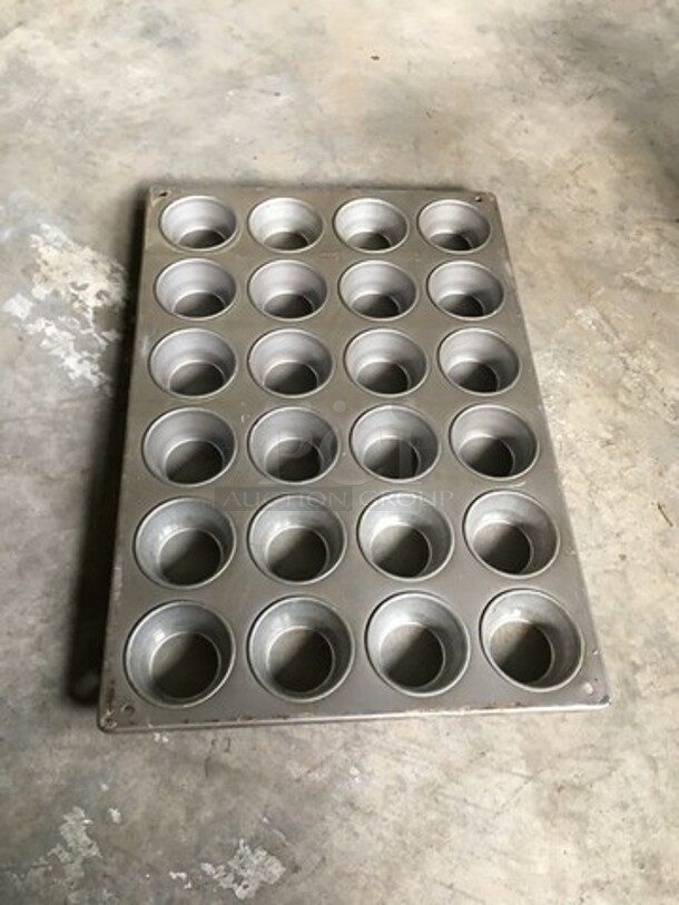 24 Hole Muffin/Cupcake Baking Pan! 13 X Your Bid! - Image 6 of 6