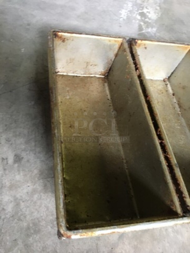 Metal 4 Compartment Bread Baking Pan! 10 X Your Bid!  - Image 3 of 6