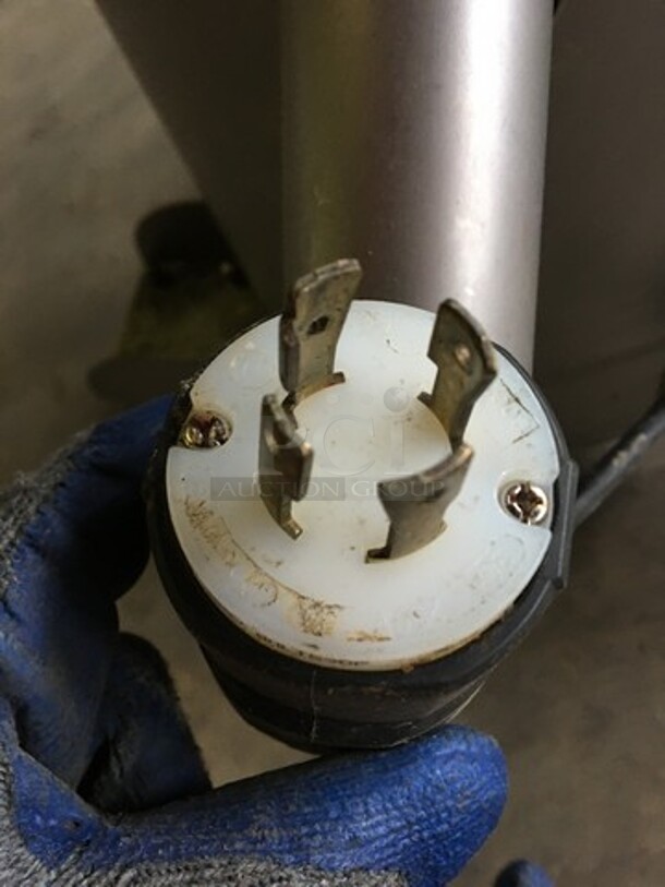 Ovo-Tech Commercial Floor Style Egg Cracker! All Stainless Steel! Model UDTJ10 Serial S013! 220V 3Phase! On Commercial Casters!  - Image 11 of 11