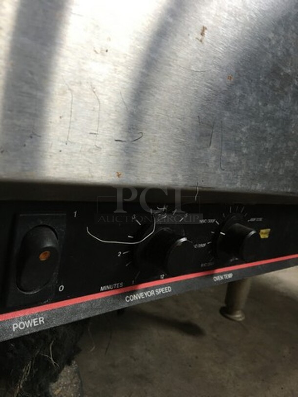 Lincoln Commercial Countertop Electric Powered Conveyor Pizza Oven! All Stainless Steel! Model 1301 Serial 30062870784! 208V 1Phase! On Legs! - Image 6 of 9