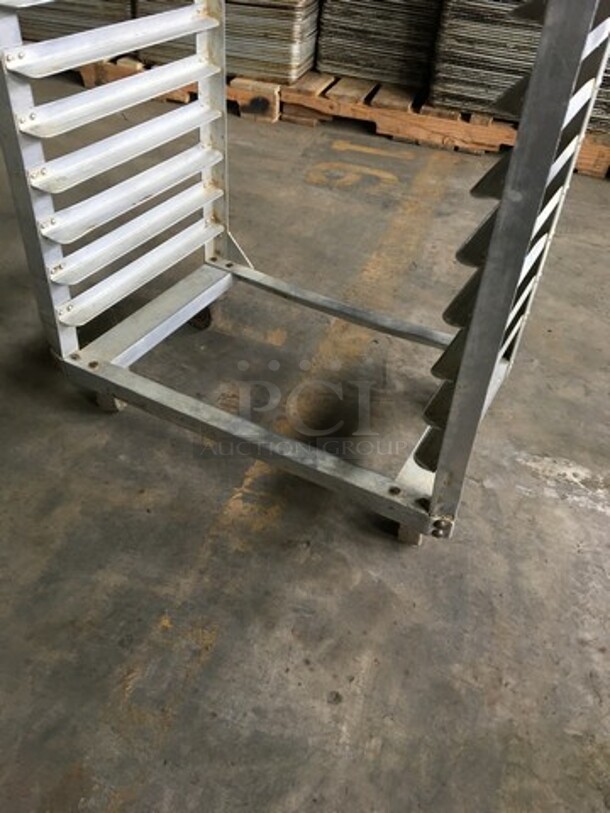 Commercial Pan Transport Rack! Holds Full Size Trays! On Casters! - Image 4 of 4