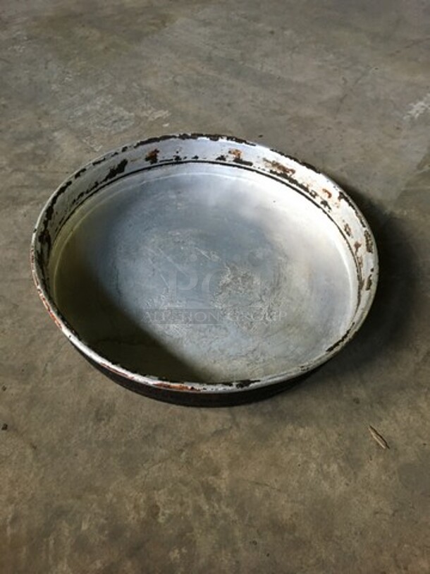 Round Baking Pan! 10 X Your Bid! - Image 2 of 6