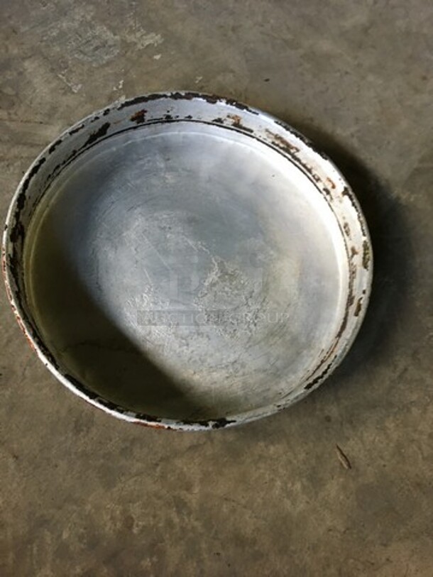 Round Baking Pan! 10 X Your Bid! - Image 3 of 6
