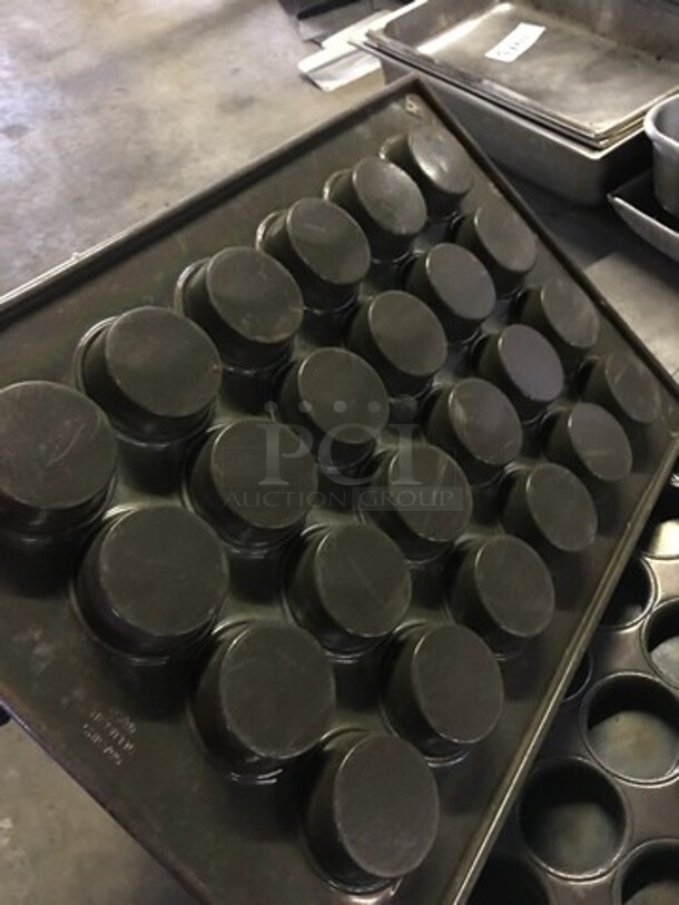 24 Hole Cupcake/Muffin Baking Pan! 2 X Your Bid! - Image 2 of 5