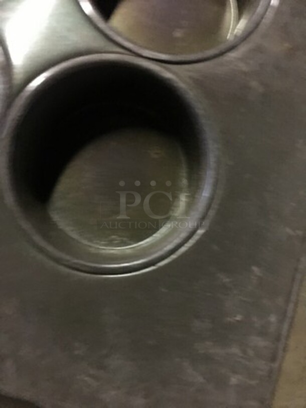 24 Hole Cupcake/Muffin Baking Pan! 2 X Your Bid! - Image 3 of 5