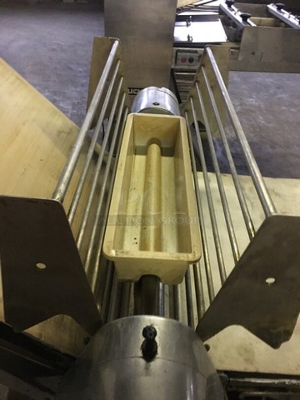 Rondo Heavy Duty Commercial Floor Style Reversible Dough Sheeter! Model SOLO D Serial 70022! On Casters!  - Image 5 of 9