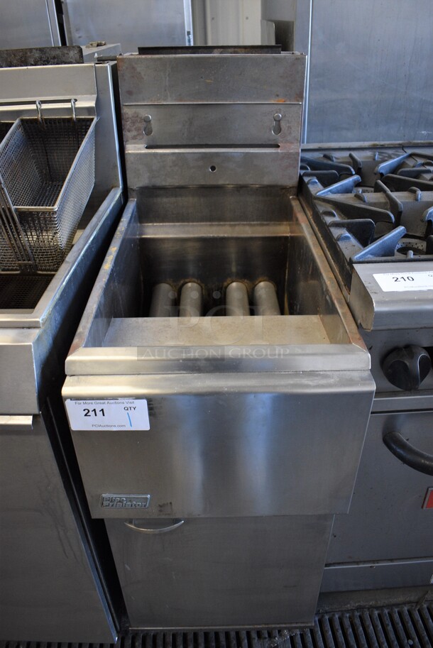 GREAT! Pitco Frialator Stainless Steel Commercial Floor Style Gas Powered Deep Fat Fryer. 15.5x32x47