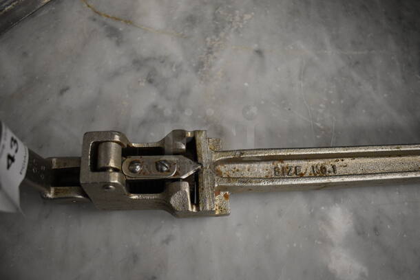 Metal Commercial Can Opener. 9x2.5x19 - Image 3 of 5
