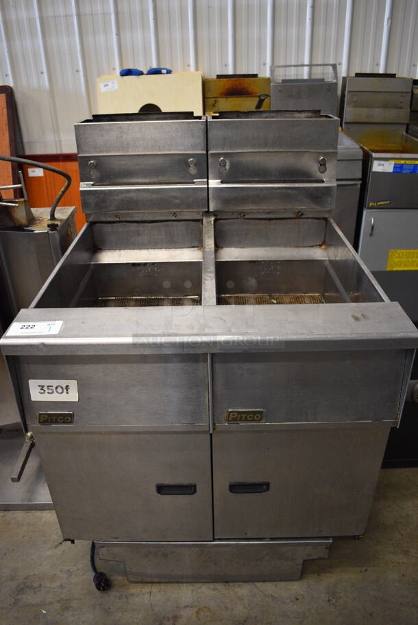BEAUTIFUL! Pitco Frialator Model SG14 Stainless Steel Commercial Natural Gas Powered Deep Fat Fryer w/ Filtration System on Commercial Casters. 110,000 BTU. 31.5x34.5x46