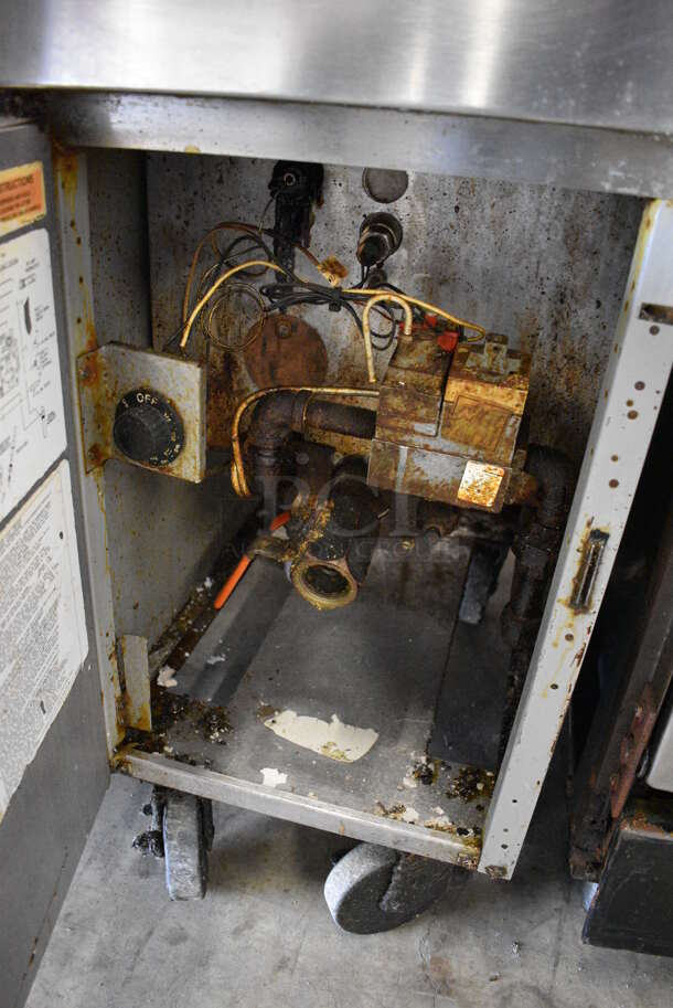 NICE! Frymaster Model GF14SD Stainless Steel Commercial Floor Style Natural Gas Powered Deep Fat Fryer. 100,000 BTU. 15.5x29x47 - Image 5 of 6