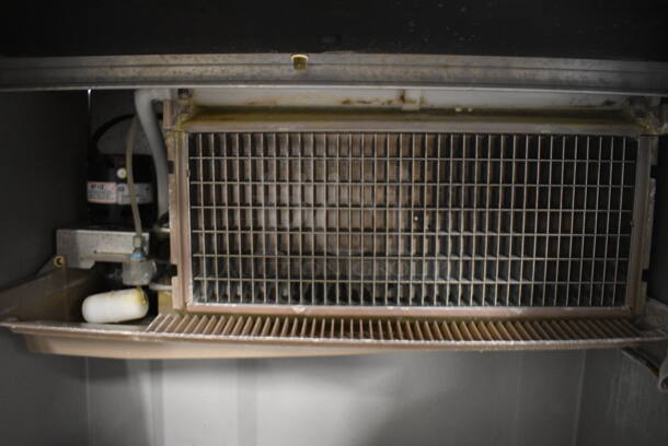 GREAT! Ice O Matic Model ICEU300HA3 Stainless Steel Commercial Self Contained Air Cooled Ice Machine. 115 Volts, 1 Phase. 30x30x37 - Image 5 of 7