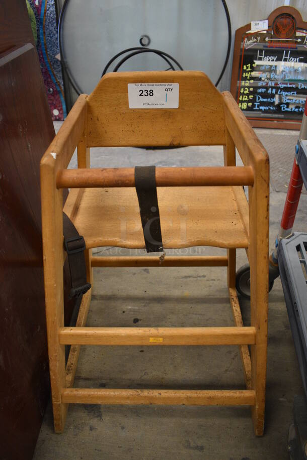 Wood Pattern High Chair. 19x20x29