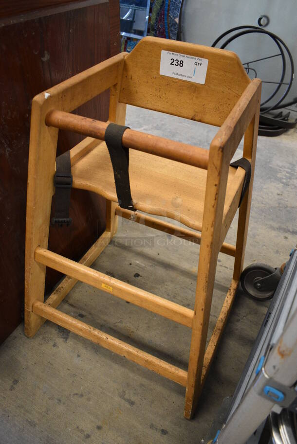 Wood Pattern High Chair. 19x20x29 - Image 2 of 4