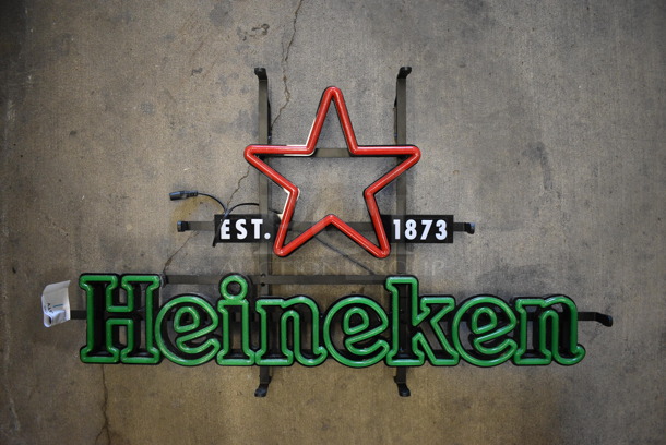 Heineken Light Up Sign. 28x3x15 - Image 4 of 5
