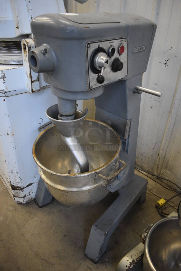 FANTASTIC! Hobart Model D300 Metal Commercial Floor Style 30 Quart Planetary Mixer w/ Stainless Steel Mixing Bowl and Dough Hook. 115 Volts, 1 Phase. 22x28x41. Tested and Working!