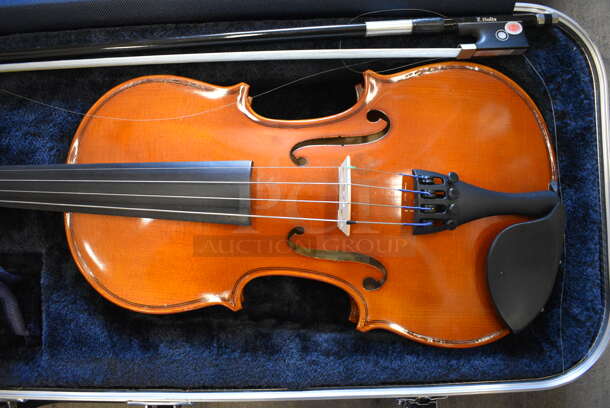 2016 Strobel Model ML80C Wooden Half Size Violin w/ Bow in Hard Case. 27x10x5 - Image 3 of 12