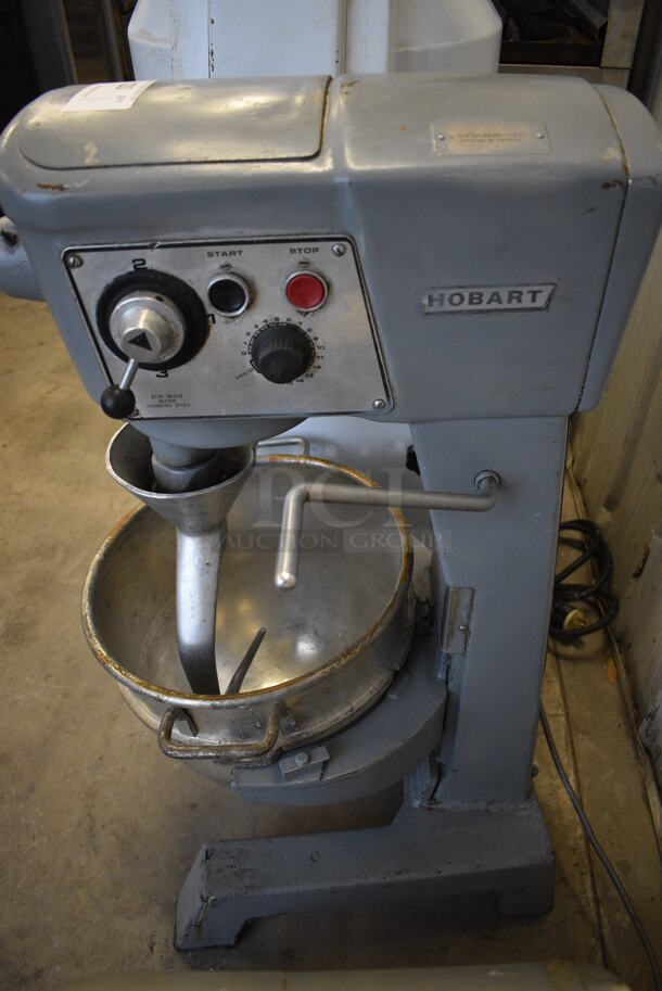FANTASTIC! Hobart Model D300 Metal Commercial Floor Style 30 Quart Planetary Mixer w/ Stainless Steel Mixing Bowl and Dough Hook. 115 Volts, 1 Phase. 22x28x41. Tested and Working! - Image 6 of 7