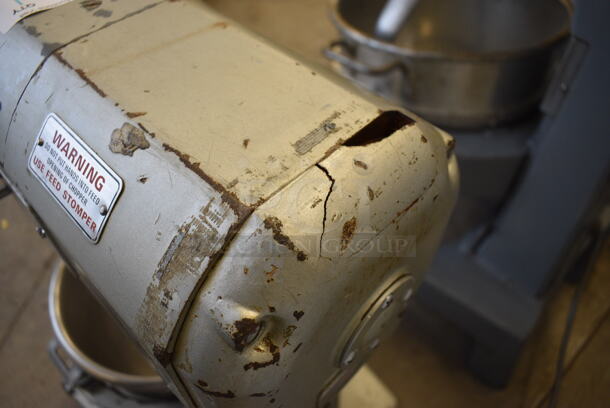 NICE! Hobart Model A-120 Metal Commercial Countertop 12 Quart Planetary Mixer w/ Stainless Steel Mixing Bowl and Dough Hook. 115 Volts, 1 Phase. 17x19x30. Tested and Working! - Image 8 of 8