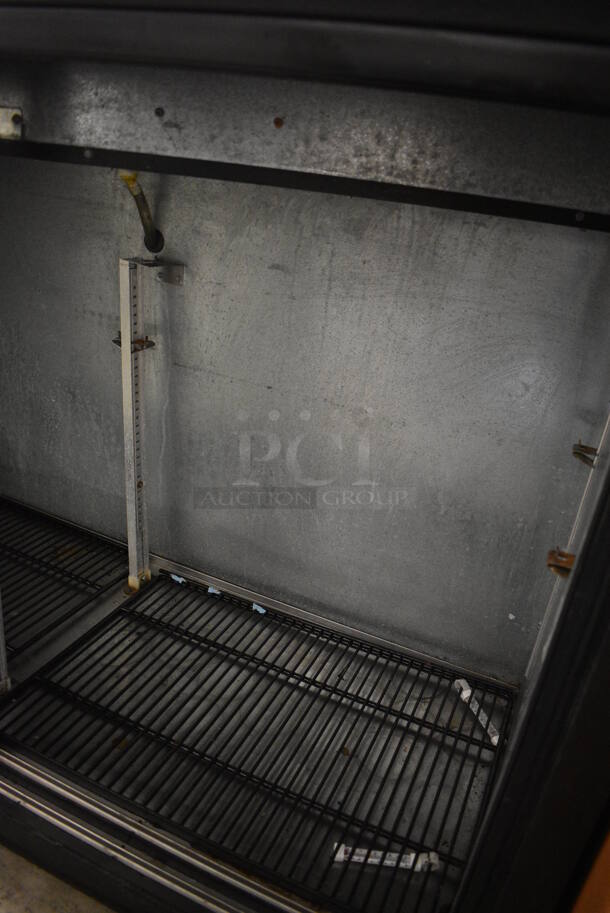 GREAT! True Model TBB-24-60G-8D Metal Commercial Back Bar Cooler Merchandiser w/ 2 Sliding Doors. 115 Volts, 1 Phase. 61x24.5x36. Cannot Test Due To Missing Power Cord - Image 5 of 7