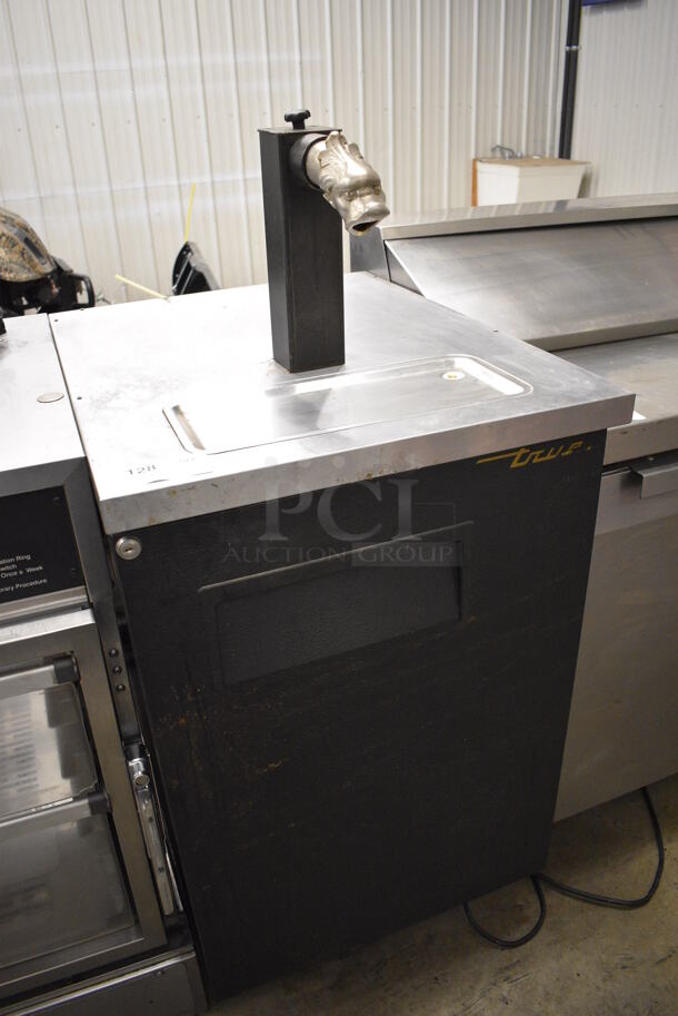WOW! 2013 True Model TDD-1 Metal Commercial Direct Draw Kegerator w/ Beer Tower on Commercial Casters. 115 Volts, 1 Phase. 23.5x30.5x47. Tested and Working! - Image 2 of 7