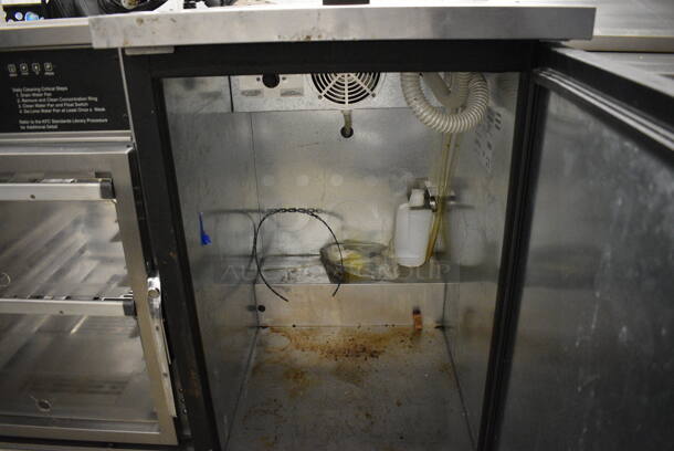WOW! 2013 True Model TDD-1 Metal Commercial Direct Draw Kegerator w/ Beer Tower on Commercial Casters. 115 Volts, 1 Phase. 23.5x30.5x47. Tested and Working! - Image 6 of 7