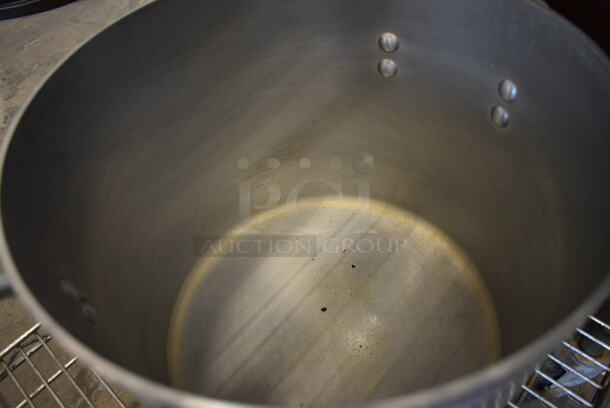 Metal Stock Pot. 16x12x11 - Image 2 of 3