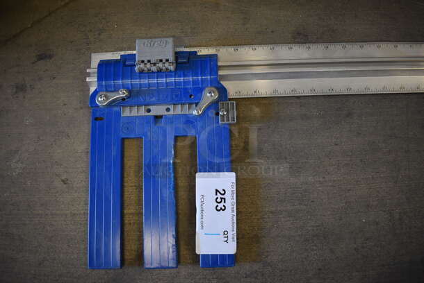 Kreg Metal Measuring Tool. 30x16x2 - Image 3 of 3