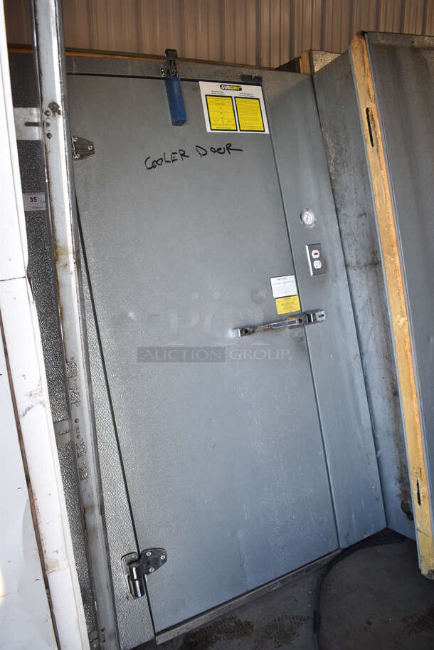 FANTASTIC! Norlake 6'x6'x6.5' SELF CONTAINED Walk In Cooler Box w/ Floor, Copeland Model RS47C2-IAV-959 Compressor and Norlake Model CPB0751CO Condenser. 208-230 Volts, 1 Phase. 6'x6'x6.5' - Image 2 of 8
