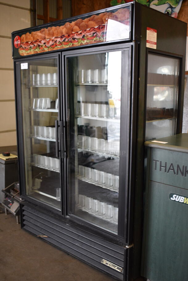 GREAT! True Model GEM-49 Metal Commercial 2 Door Reach In Cooler Merchandiser w/ Poly Coated Racks and Drink Sliders. 115 Volts, 1 Phase. 54x31x79. Tested and Working! - Image 3 of 6