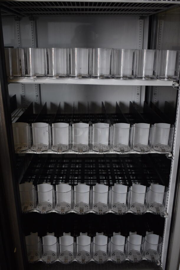 GREAT! True Model GEM-49 Metal Commercial 2 Door Reach In Cooler Merchandiser w/ Poly Coated Racks and Drink Sliders. 115 Volts, 1 Phase. 54x31x79. Tested and Working! - Image 5 of 6