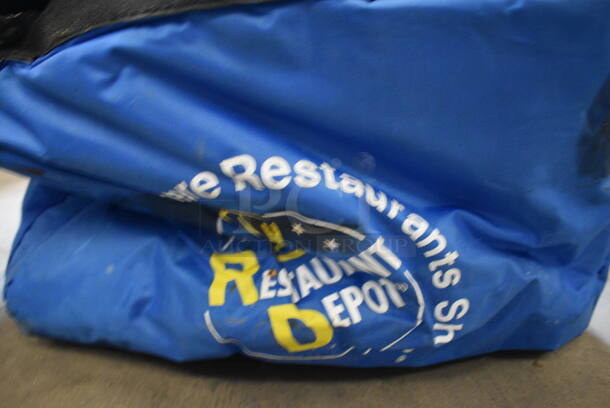 Blue Insulated Bag. 20x12x12 - Image 2 of 3