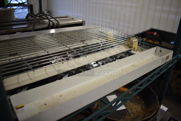 Winco Model EIZ-2G White Metal Bug Zapper. 19x3x12 - Image 3 of 5