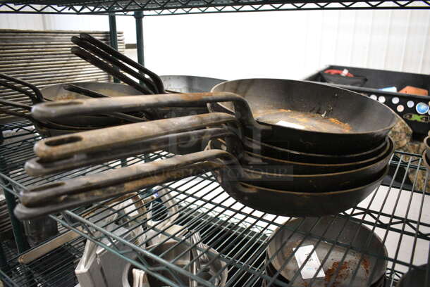 5 Cast Iron Skillets. 25x13x2.5. 5 Times Your Bid!