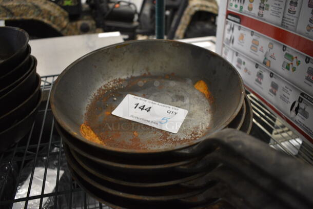 5 Cast Iron Skillets. 19x10x2. 5 Times Your Bid! - Image 3 of 3