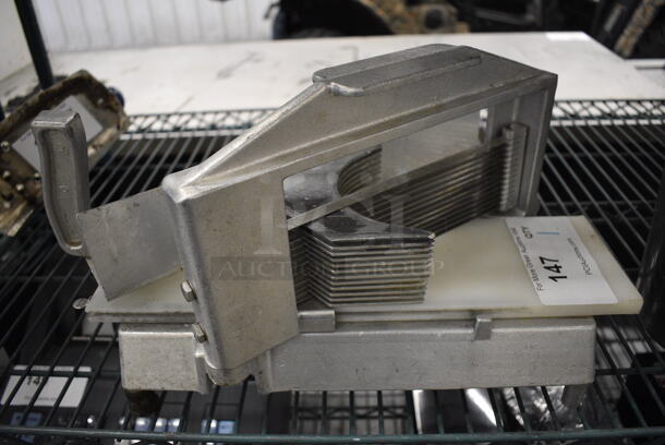 Metal Commercial Countertop Tomato Slicer. 17x8x9 - Image 4 of 4