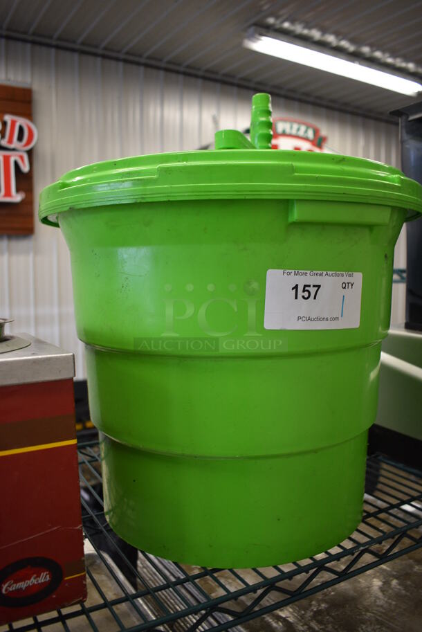 Winco Green Poly Lettuce Spinner Salad Spinner. 18x18x22 - Image 2 of 5