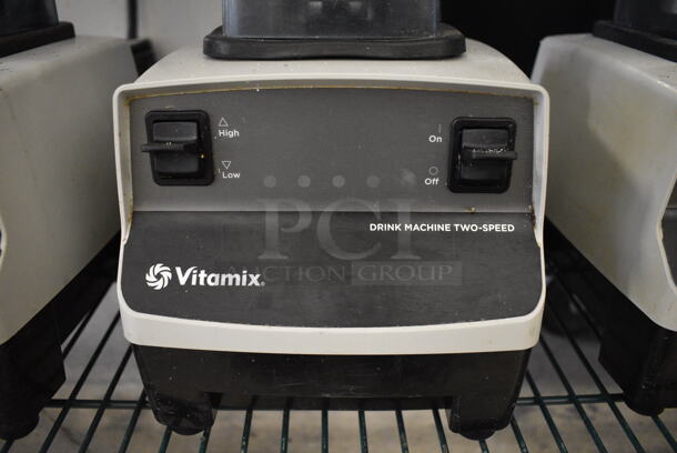 Vita-Mix Model VM0100 Metal Commercial Countertop Blender w/ Pitcher. 120 Volts, 1 Phase. 7.5x8.5x19. Tested and Working! - Image 4 of 7