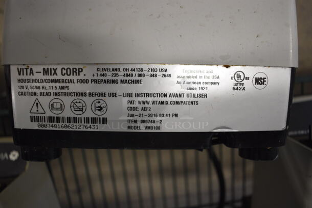 Vita-Mix Model VM0100 Metal Commercial Countertop Blender w/ Pitcher. 120 Volts, 1 Phase. 7.5x8.5x19. Tested and Working! - Image 7 of 7