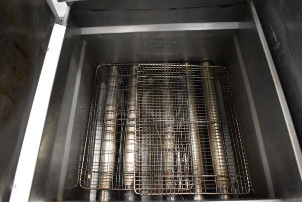 WOW! Pitco Frialator Stainless Steel Commercial Floor Style Gas Powered Deep Fat Fryer w/ Left Side Splash Guard on Commercial Casters. 19.5x34x49 - Image 3 of 7