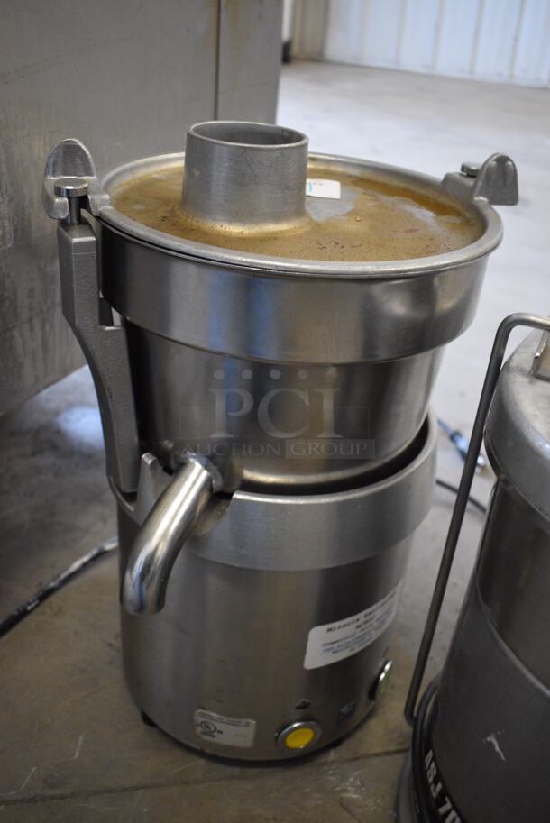 NICE! Santos Model IP43 Metal Commercial Countertop Automatic Specialty Juicer. 100-120 Volts, 1 Phase. 13x16x21. Tested and Working! - Image 2 of 6
